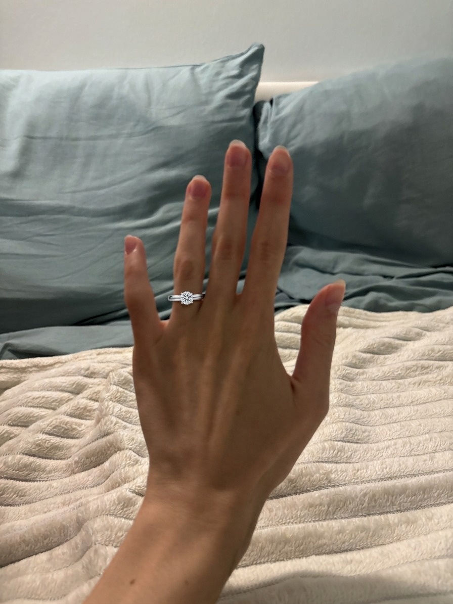 Помолвочное кольцо с бриллиантом 0.3 ct.