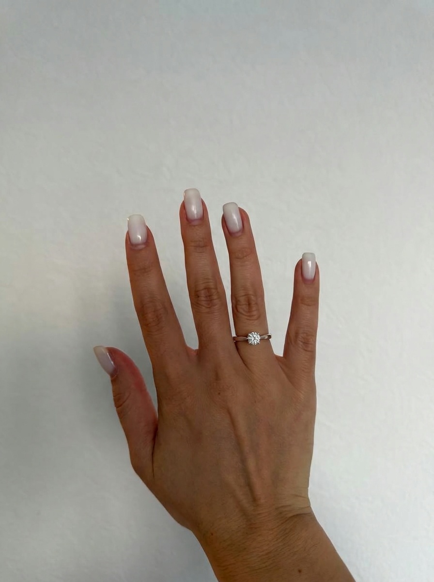 Помолвочное кольцо с бриллиантом 0.3 ct.