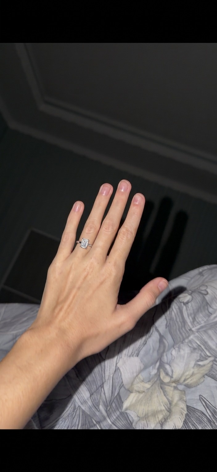 Кольцо с бриллиантом 0.5 ct. в огранке «Эмеральд»