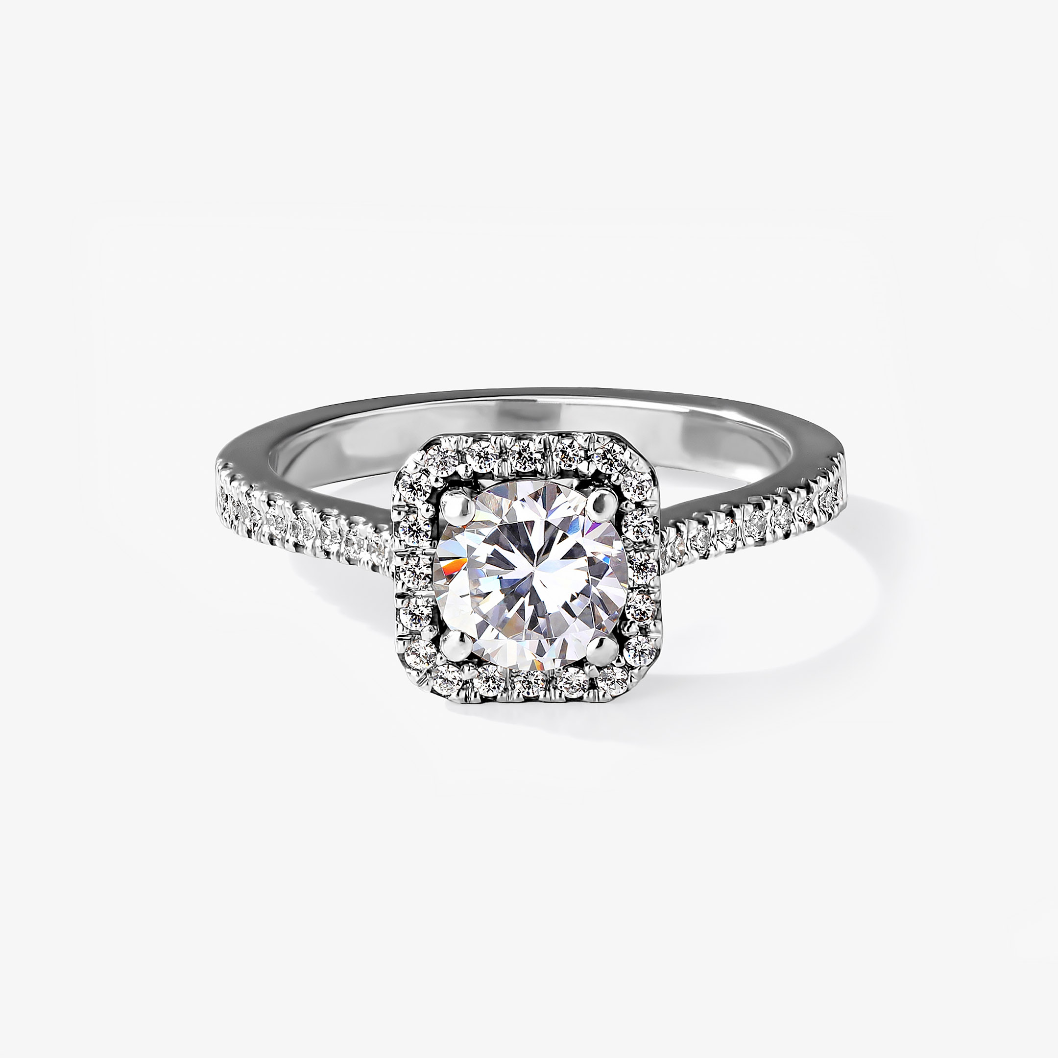 Дизайнерское кольцо 0.6 ct. с россыпью бриллиантов